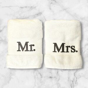 AVANTI Mr. & Mrs. Bath Towels